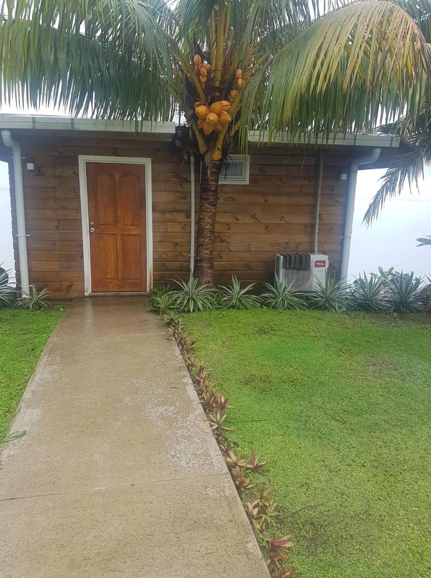 Le Uaina Beach Resort Faleapuna Exterior photo