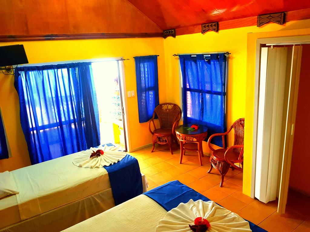 Le Uaina Beach Resort Faleapuna Room photo